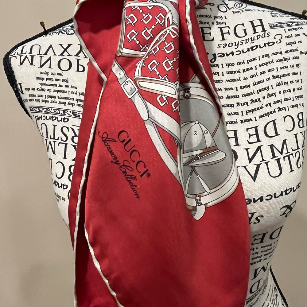 Gucci Red Anniversary Silk Equestrian Scarf - Picture 4 of 5